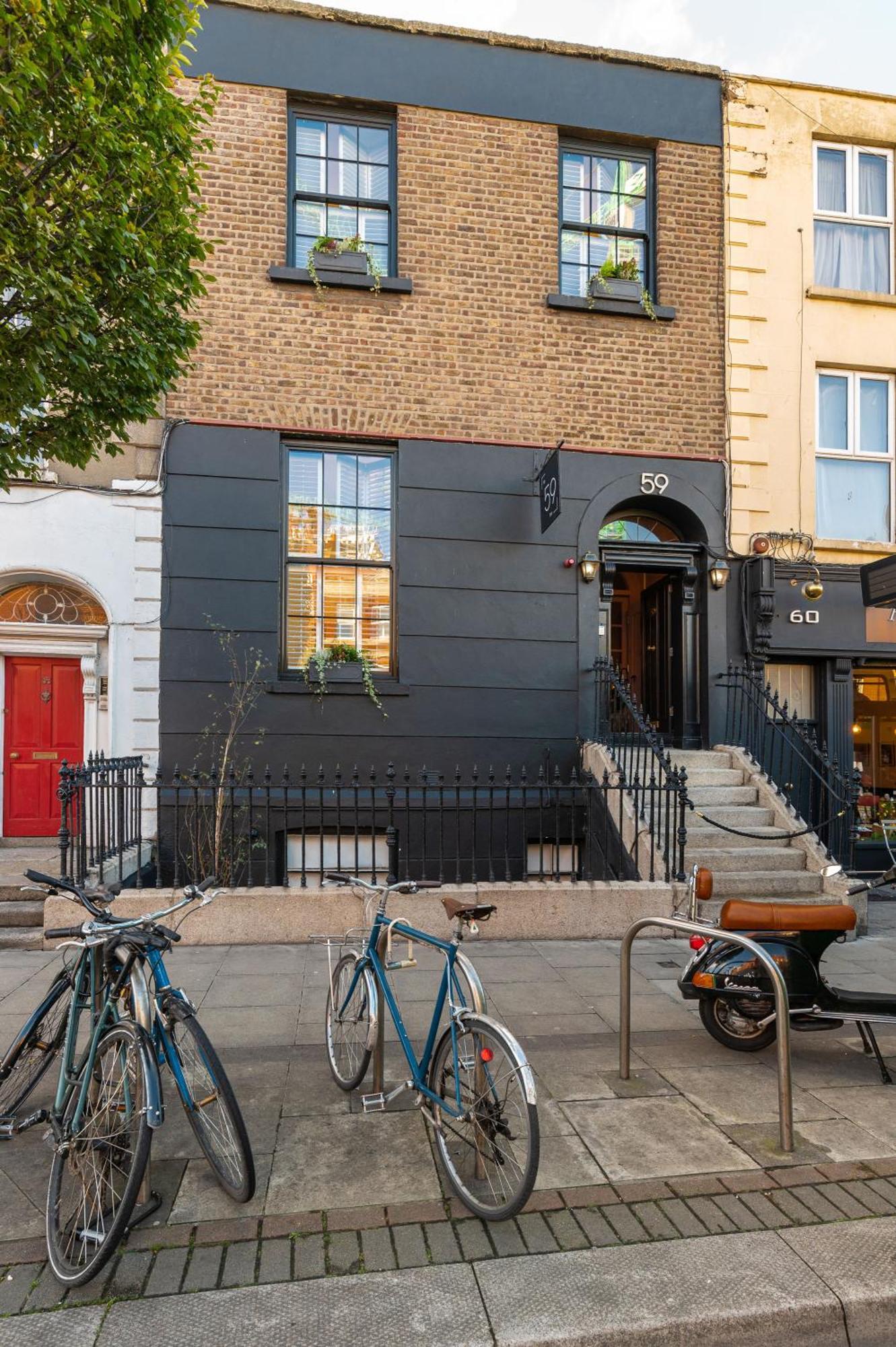 Number 59 Dublin 호텔 외부 사진